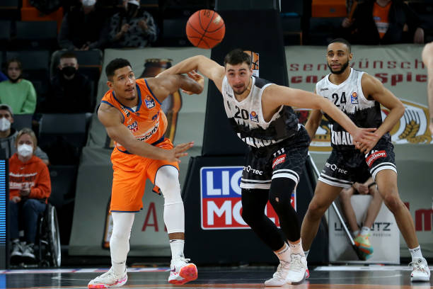 帕斯的引入 帕斯的引入